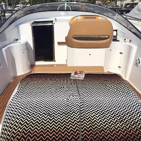 Hotel na wodzie Lm House Boat Moniga del Garda